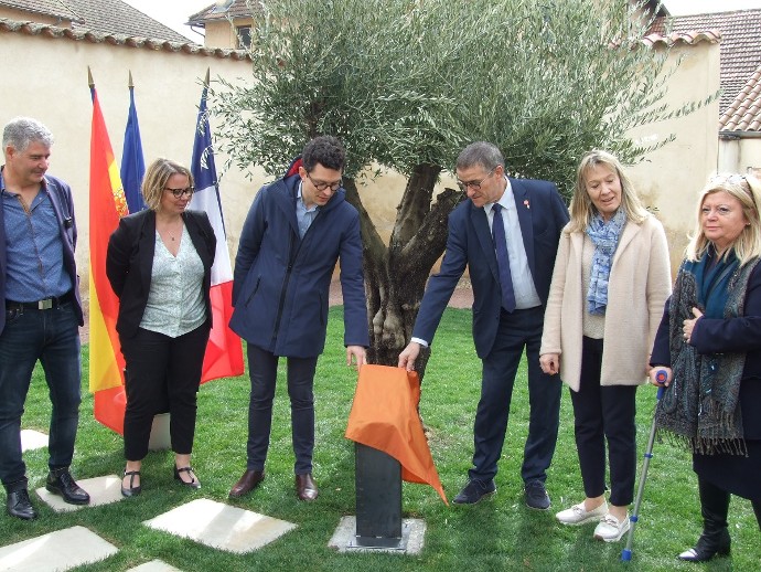 Inauguration de la plaque commémorant le jumelage entre la Province de Palencia et le Département de la Loire